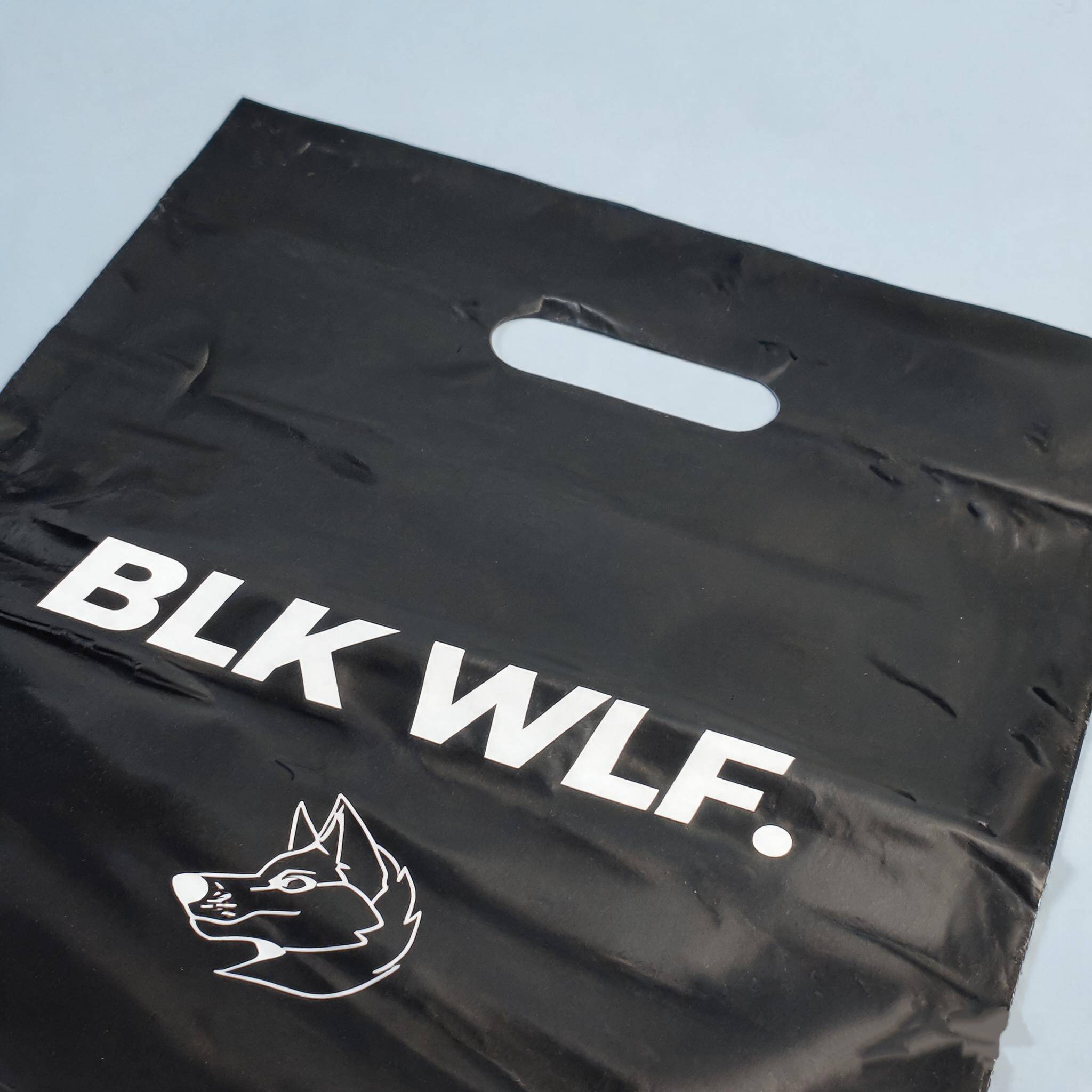 Wholesale Custom Printed PP Shopping Bags With Black Die Cut Openings