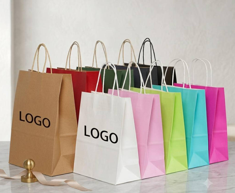 Bolsas de papel kraft personalizadas frente a bolsas de embalaje de lujo: guía de compra para 2026